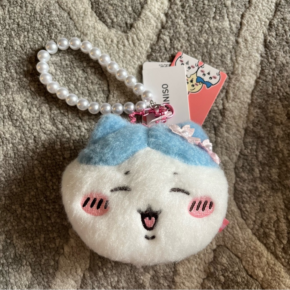 BNWT Miniso Chiikawa Sakura Season Plush Coin Purse Charm (Hachiware) - Picture 2 of 7